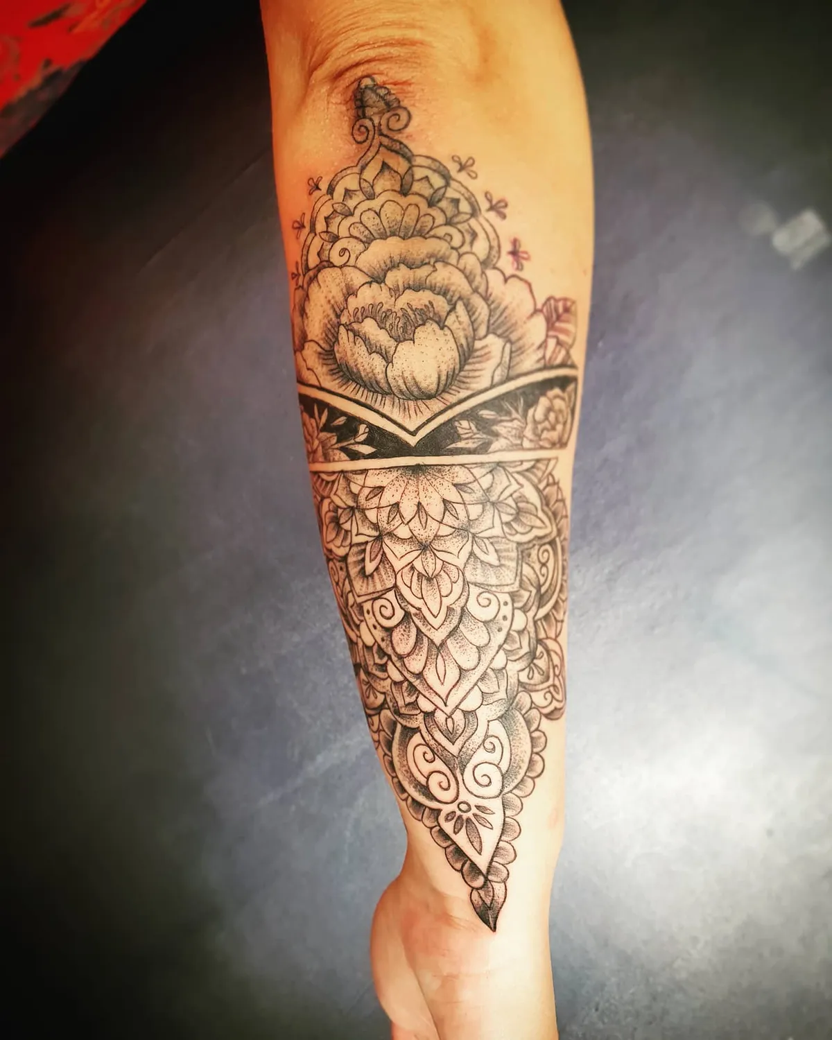 tatoueur minimaliste cesson sevigne