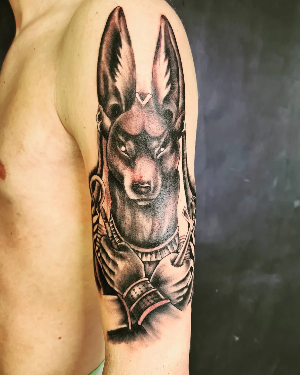 tatoueur minimaliste chantepie