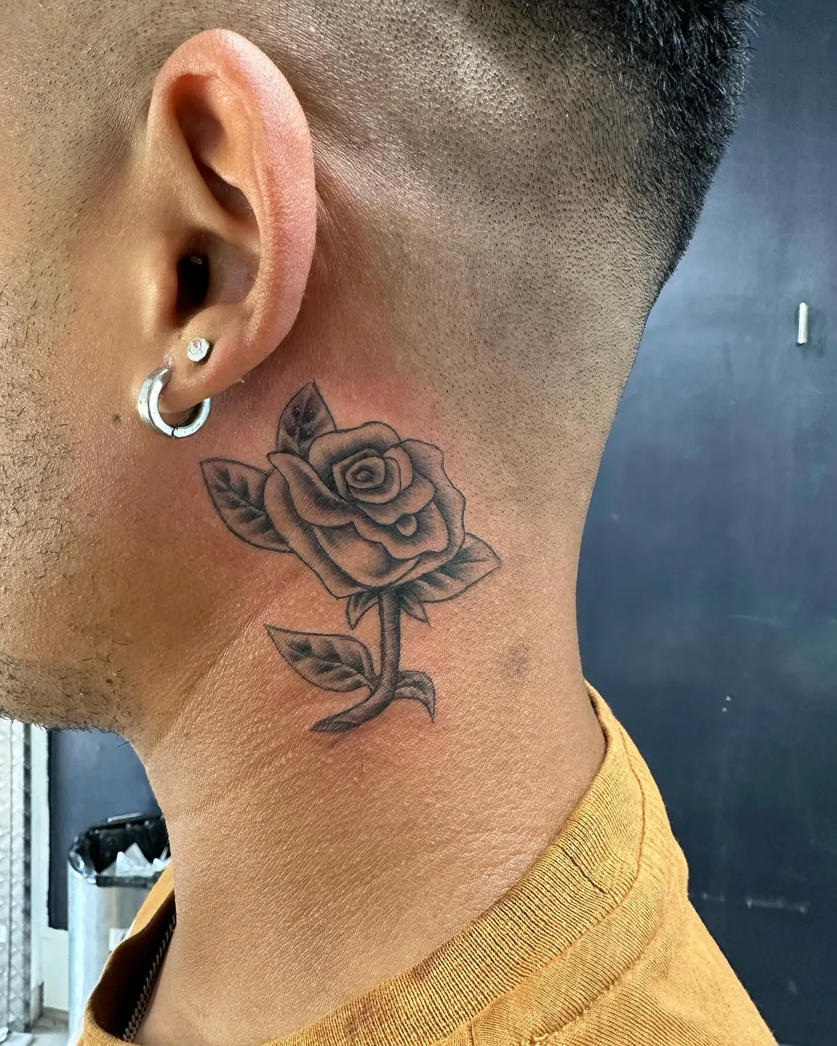 tatoueur minimaliste rennes centre