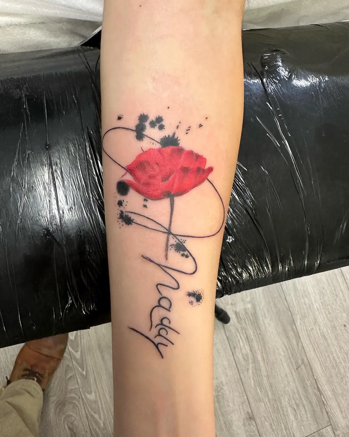 tatoueur minimaliste saint gregoire