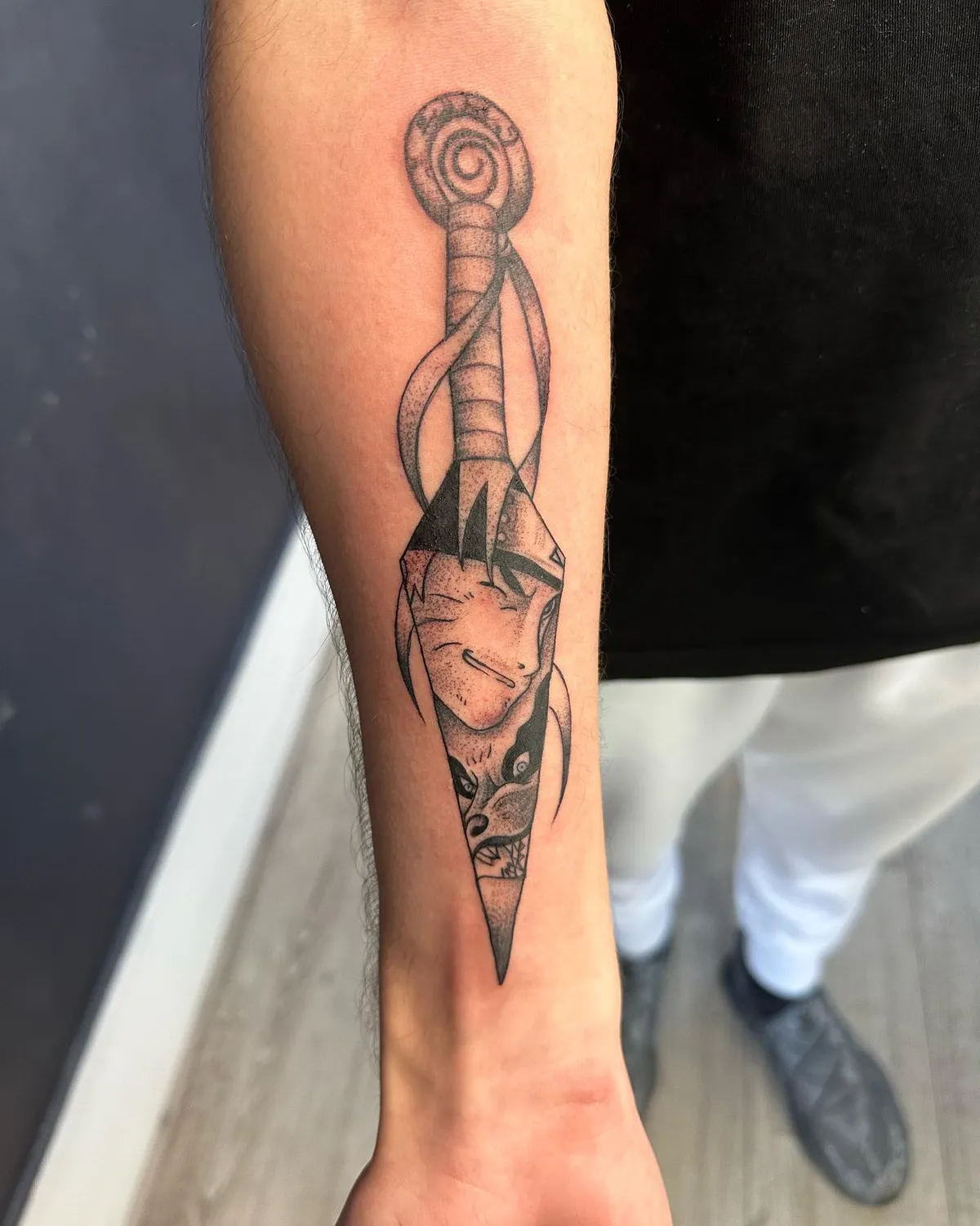 tatoueur minimaliste saint jacques de la lande