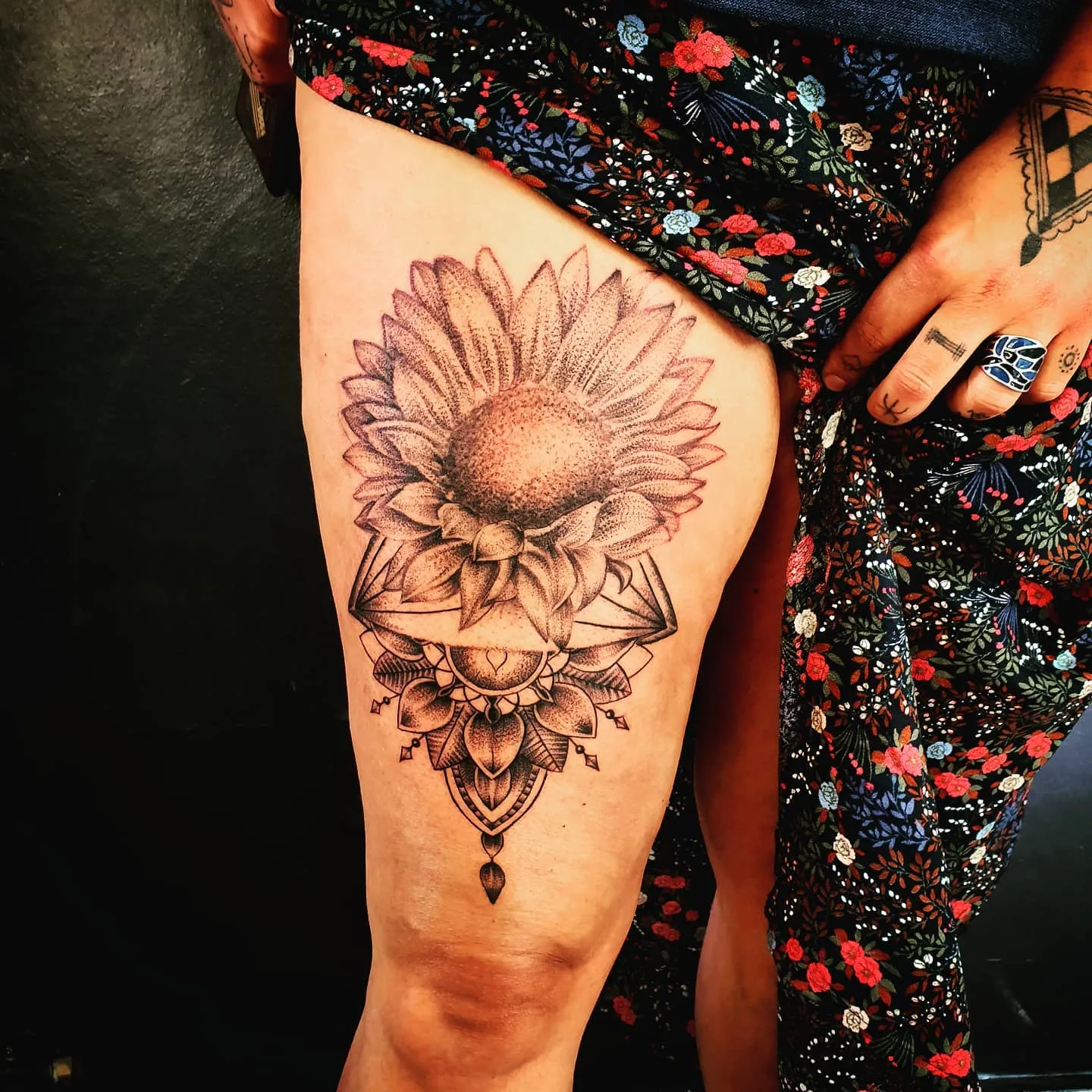 tatoueur minimaliste thorigne fouillard