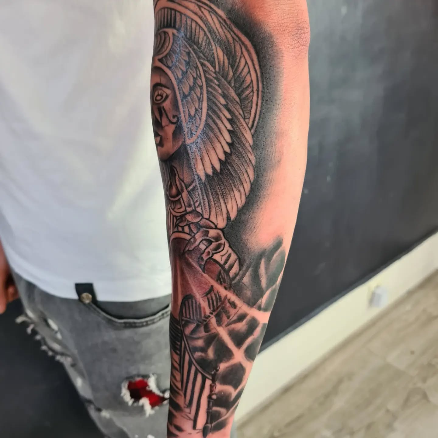 tatoueur realiste thorigne fouillard